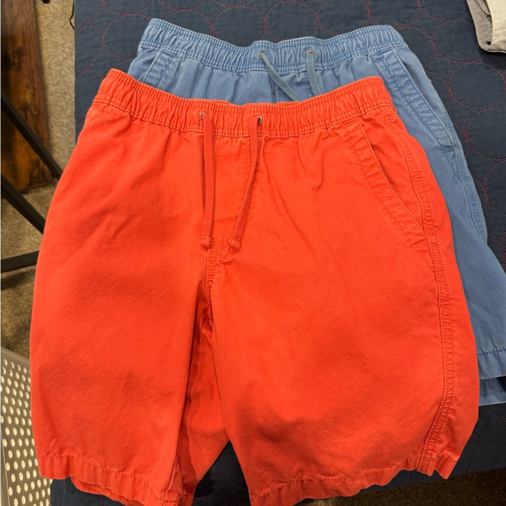 GAP Men's Athletic Shorts in Red and Blue